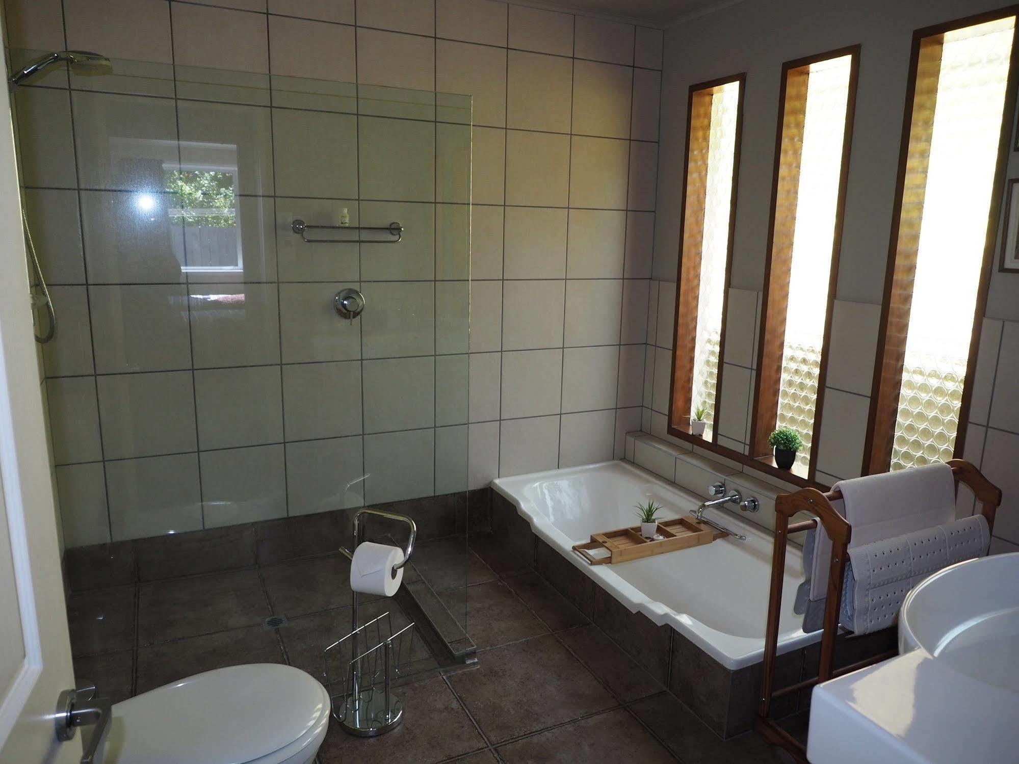 Sounds Vista B&B Picton Bagian luar foto