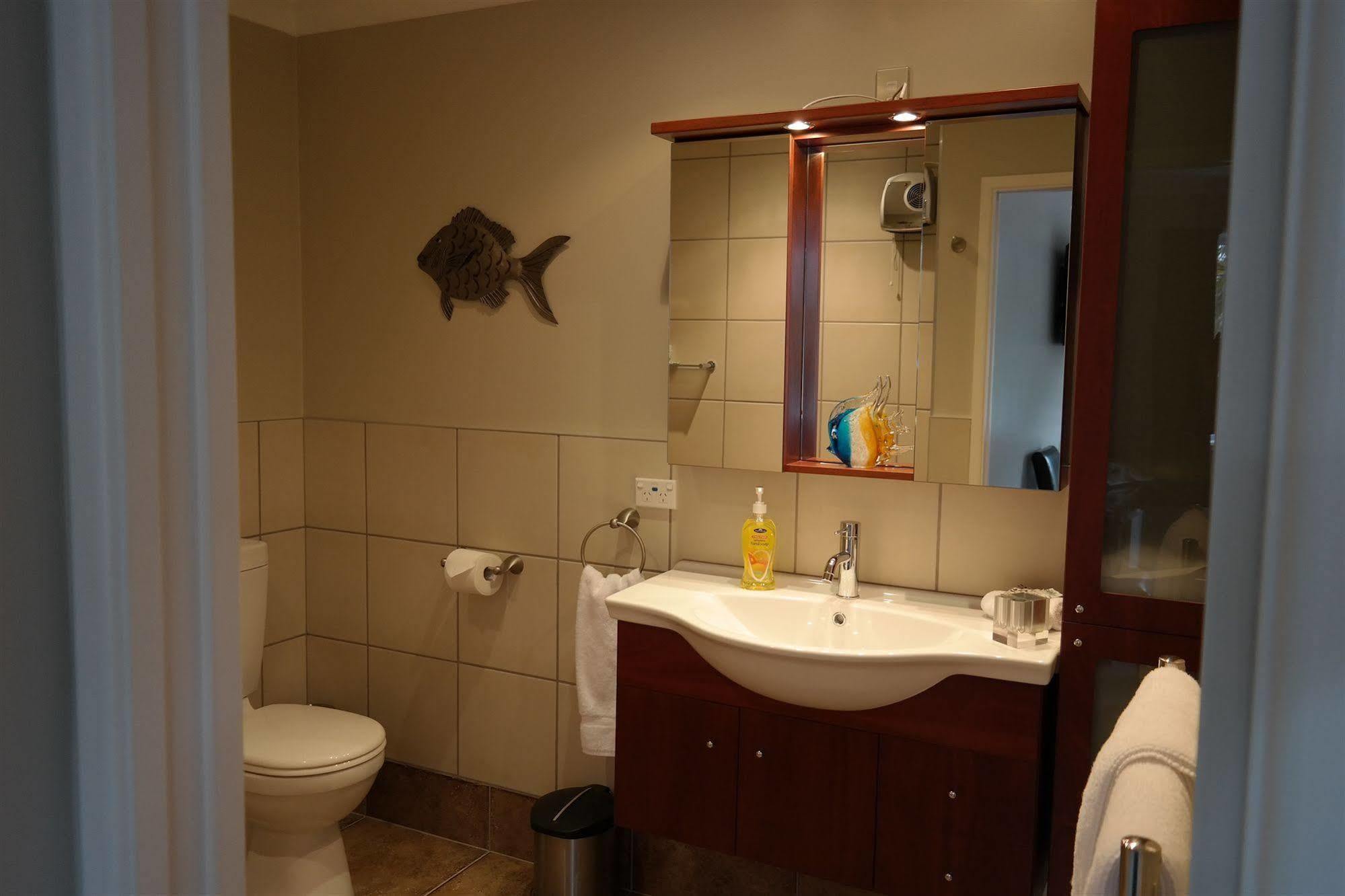 Sounds Vista B&B Picton Bagian luar foto
