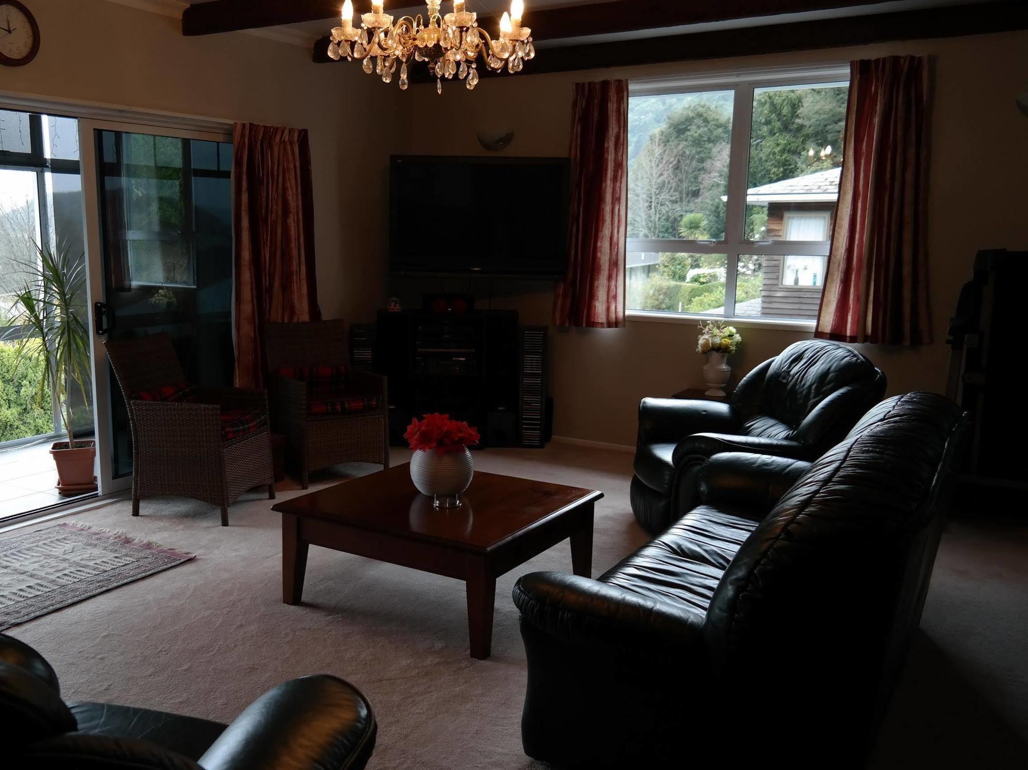 Sounds Vista B&B Picton Bagian luar foto